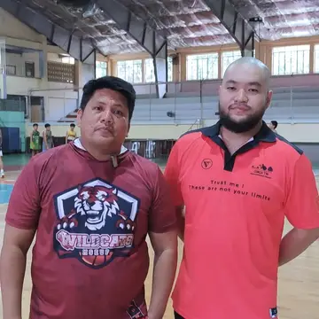 Coach Tin cùng Coach Villanueva Melquiades